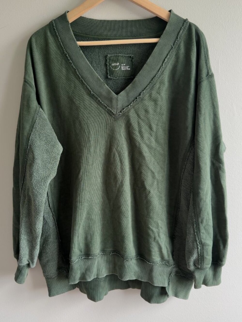 Aerie Olive Green V-Neck Raw Edge Sweatshirt Size XS Cotton Blend Women's
